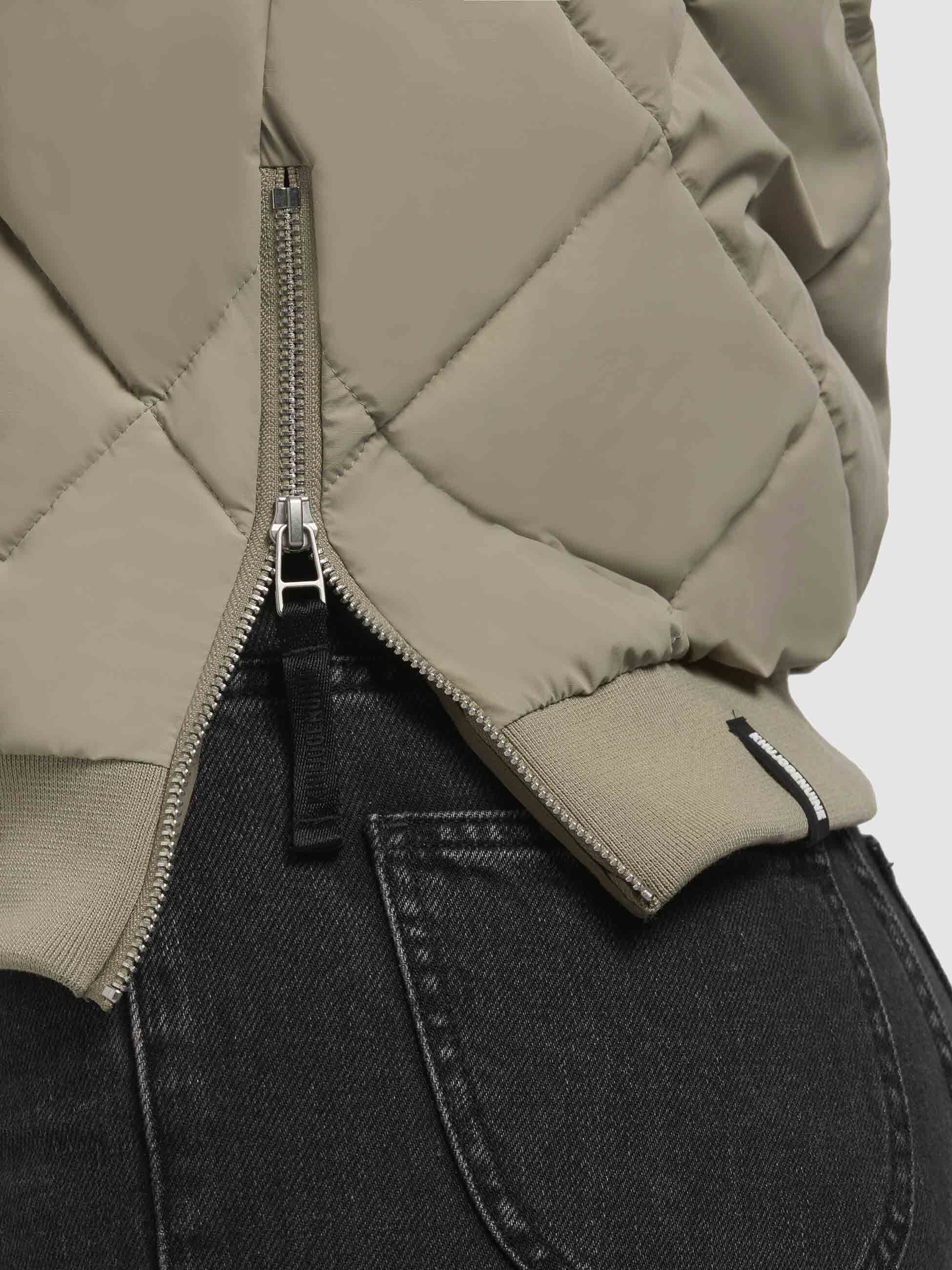 khujo-jacke-ange-damen-bomber-steppjacke-kurz-blassgr-n image 8