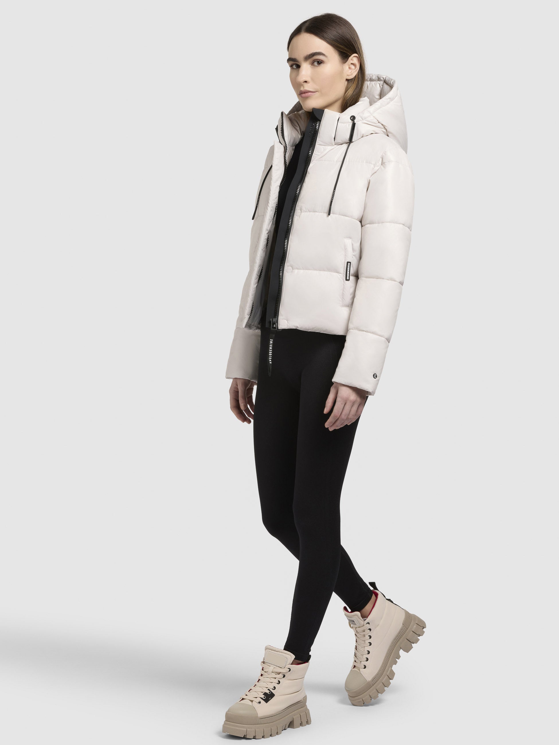 khujo-jacke-stine2-satin-naturwei-steppjacke-gl-nzend-damen image 2