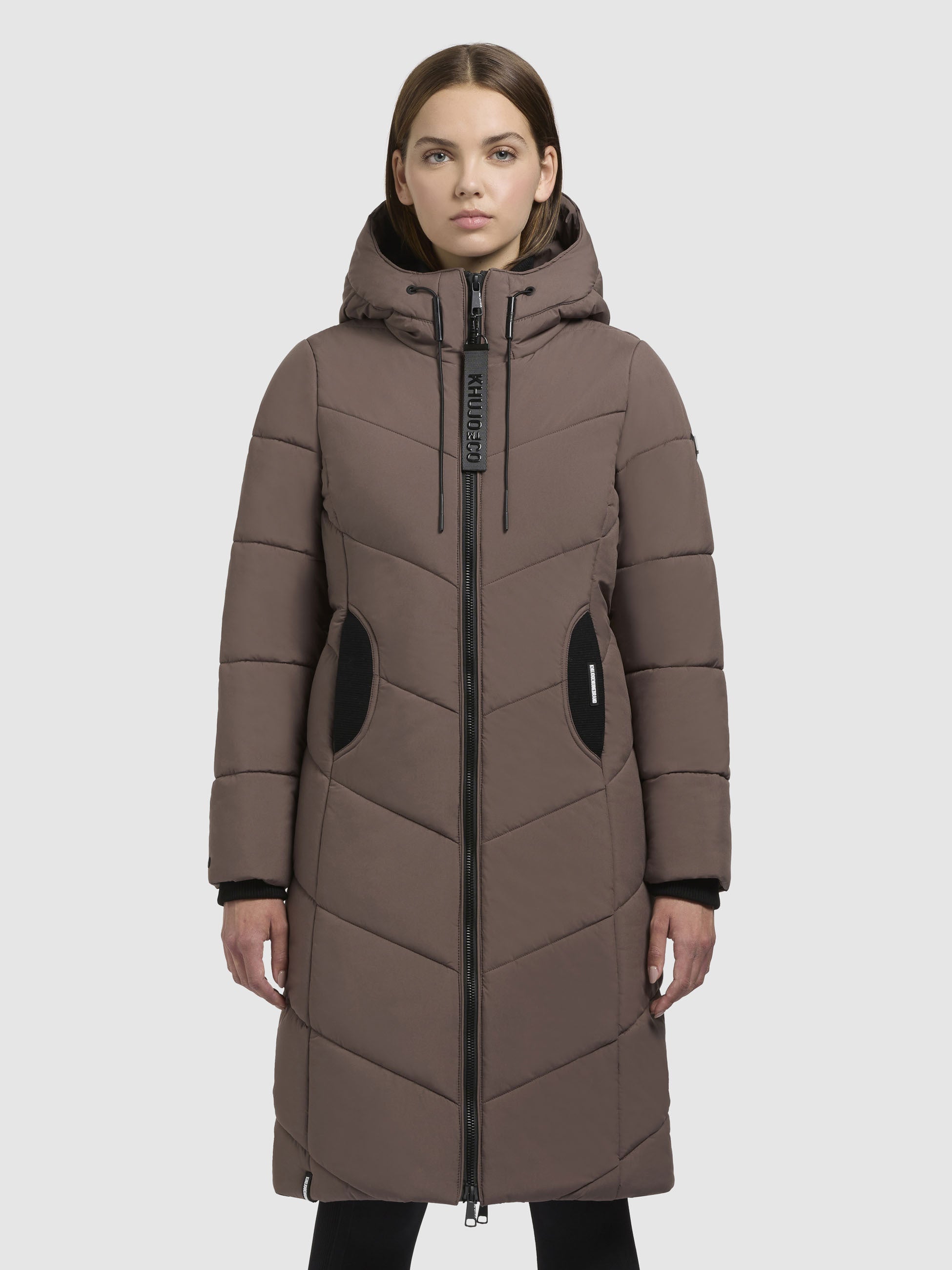 khujo-mantel-aribay5-taupe-dunkel-damen-steppjacke-lang-mit-strick image 4