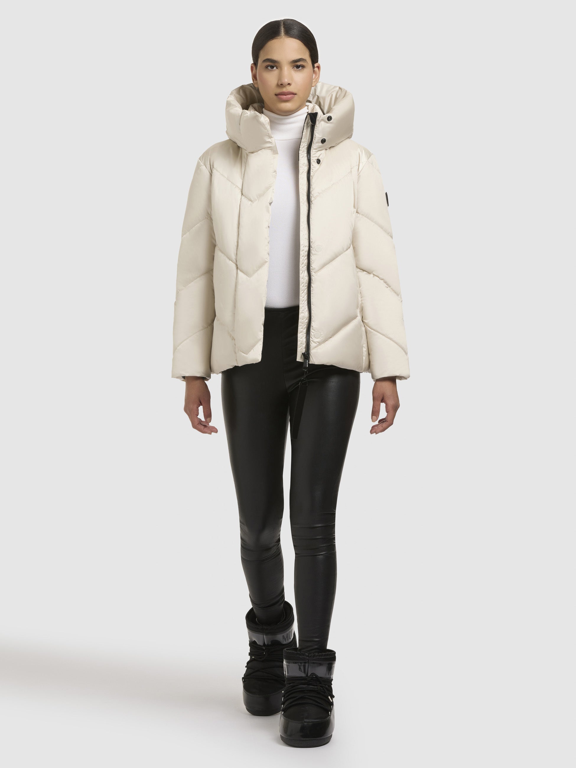 khujo-jacke-olsa-cremewei-steppjacke-gl-nzend-h-ftlang image 6
