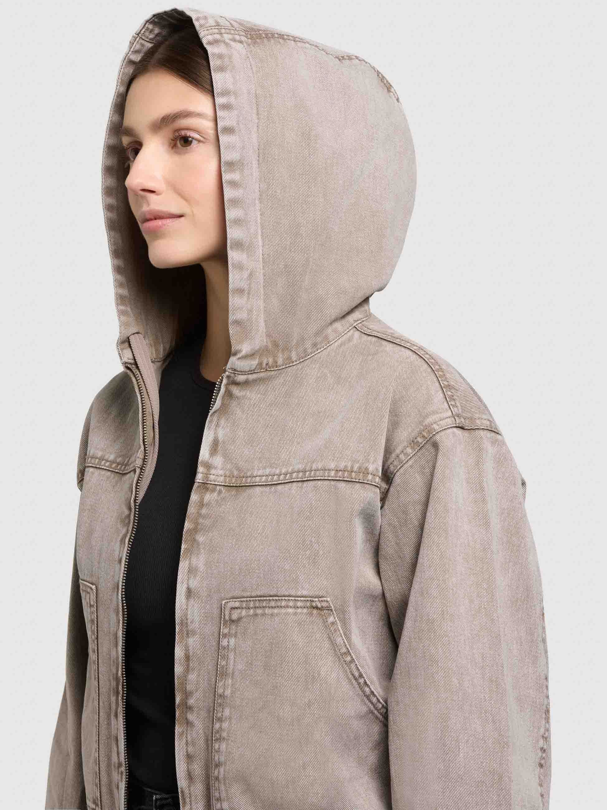 khujo-blouson-gretel-latte-brown-damen-jeansjacke-denim-mit-kapuze-oversize image 7