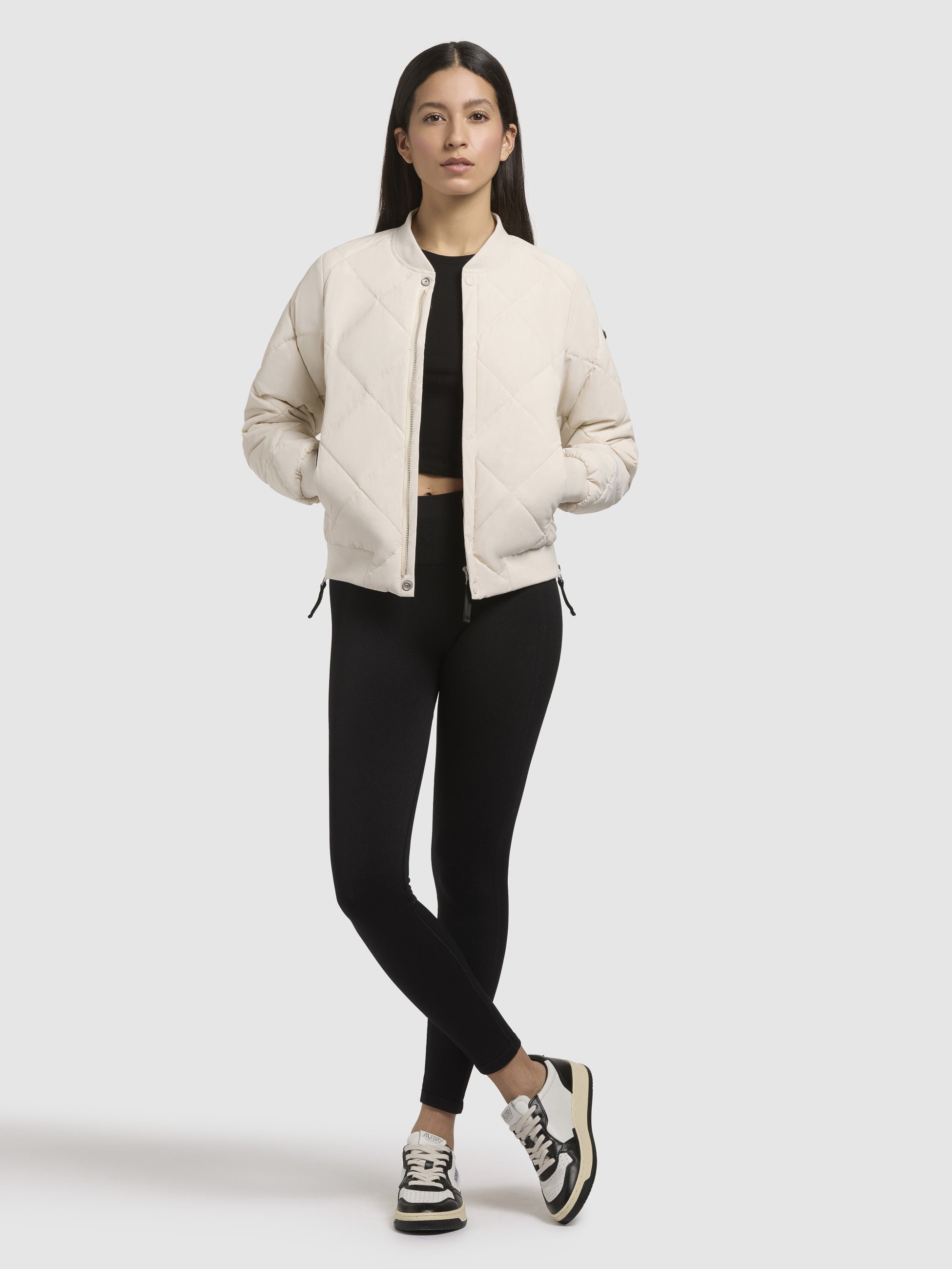khujo-jacke-ange-hellbeige-kurze-bomber-steppjacke-f-r-damen image 1