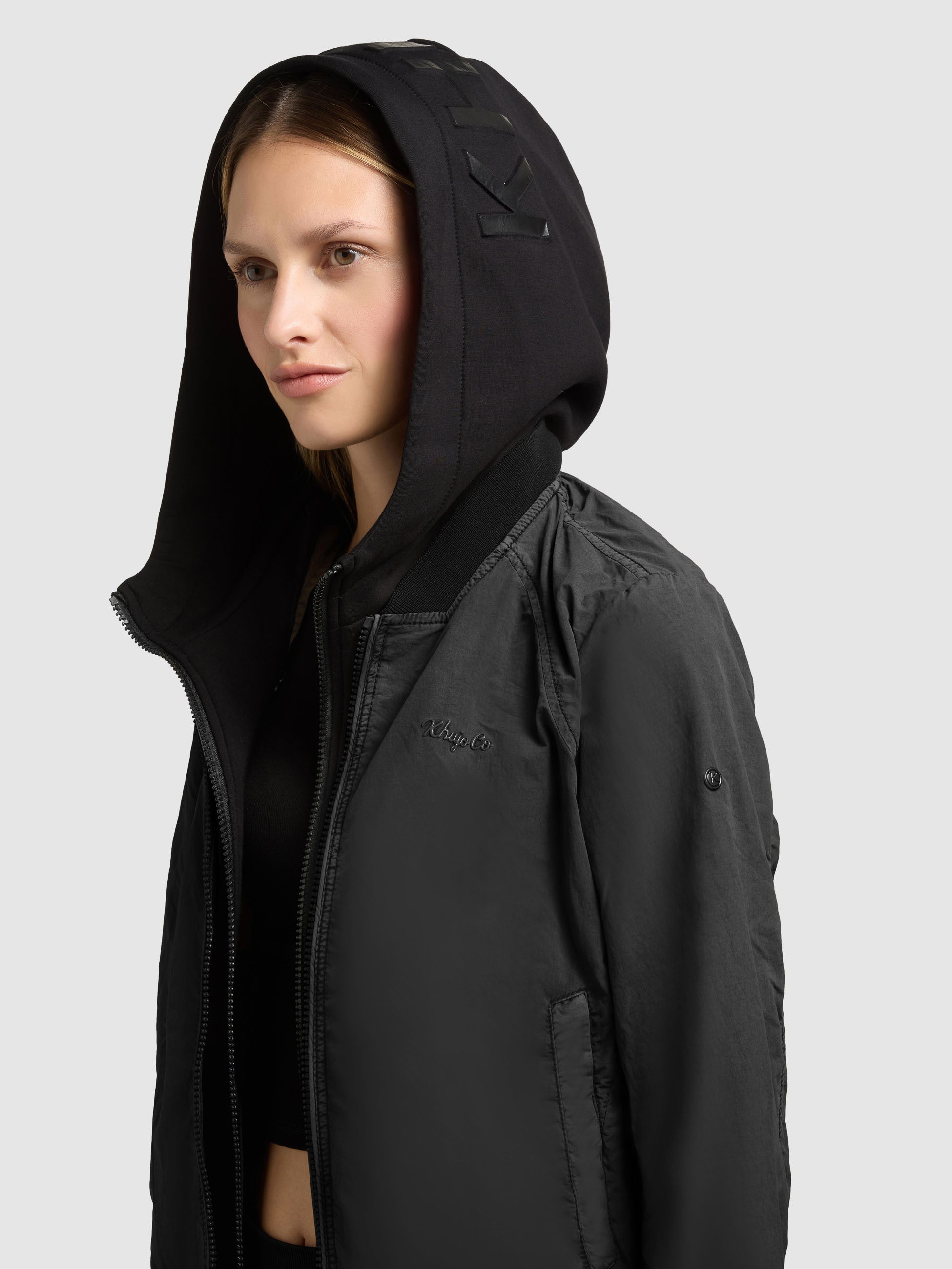 khujo-jacke-meets-2in1-schwarz-bomberjacke-damen-mit-sweat-einsatz image 7