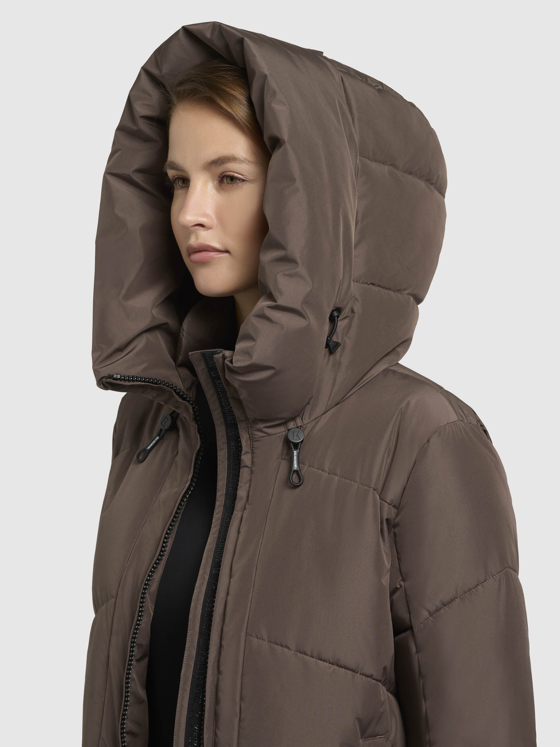 khujo-mantel-prayce-dunkel-taupe-lange-winter-steppjacke-mit-kapuze-f-r-damen image 7