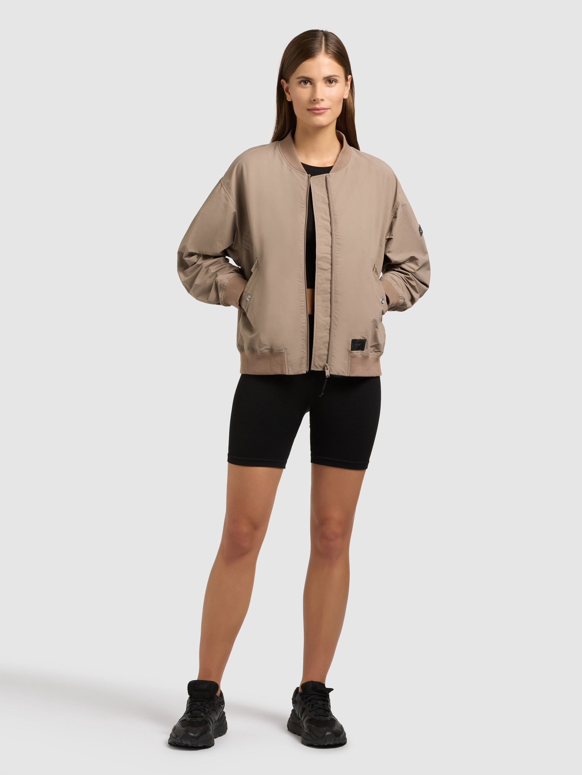 khujo-jacke-rylee-with-bag-latte-brown-leichter-damen-blouson-mit-tasche image 2