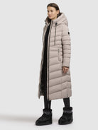 khujo-ingram4-mantel-hellbeige-damen-steppmantel-tailliert-knielang image 6