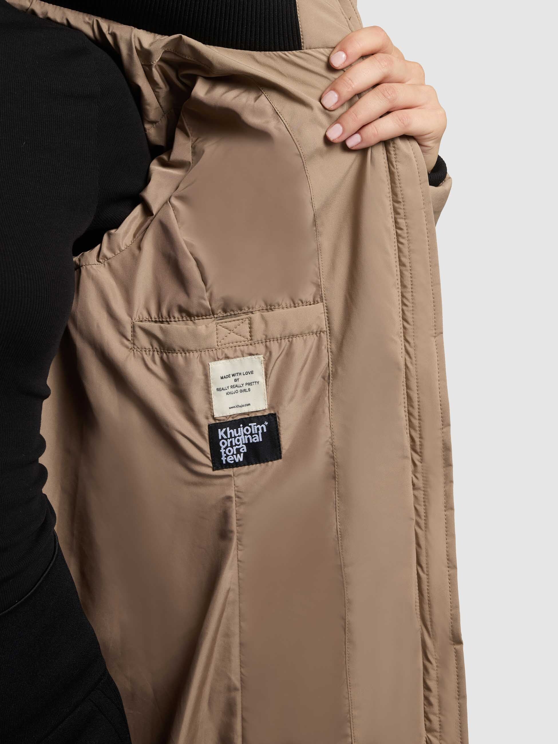 khujo-aribay4-light-damen-steppmantel-cookie-beige image 8