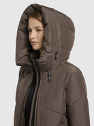 khujo-coat-prayce-taupe-dark-langer-steppmantel-damen image 7