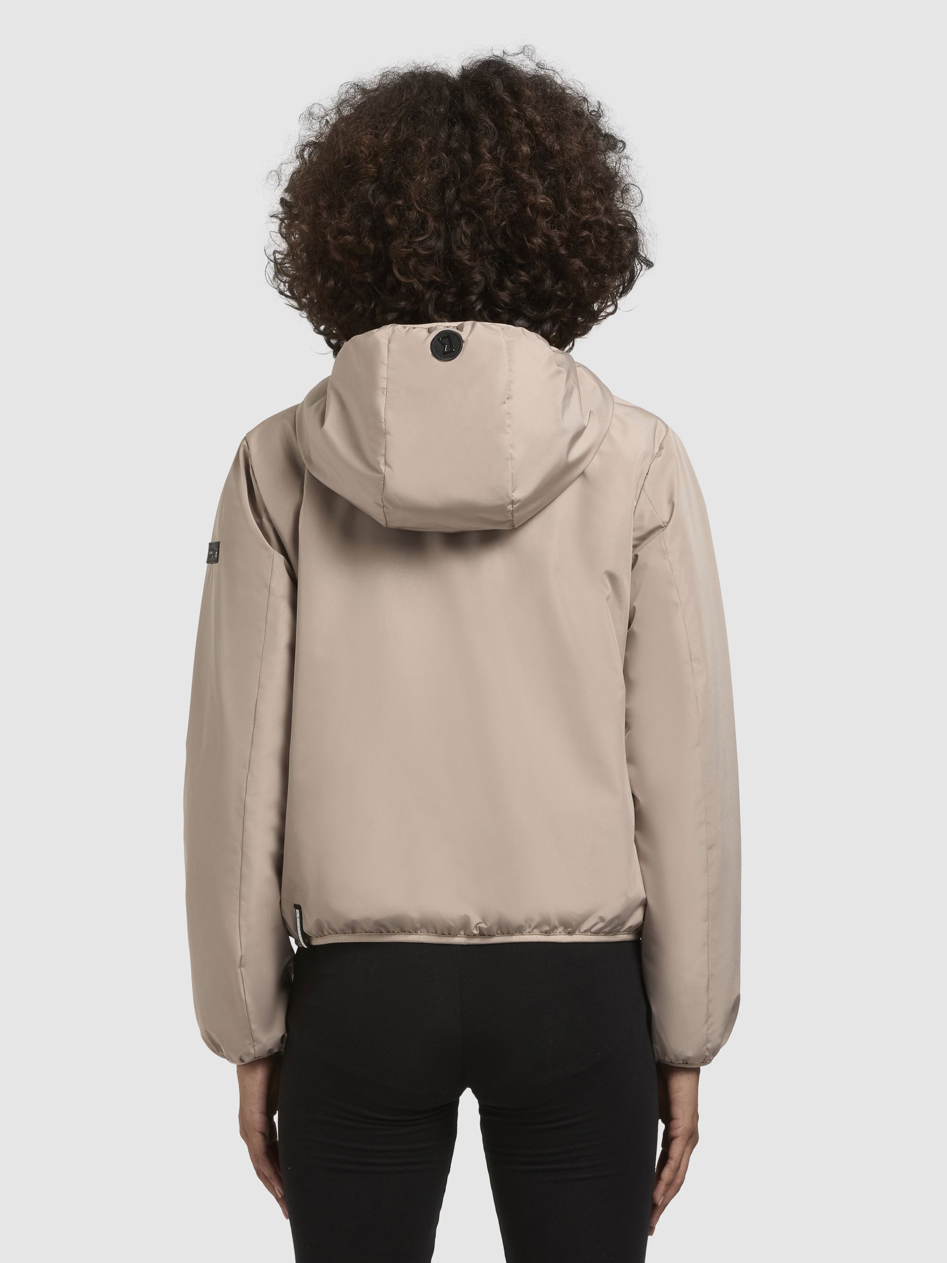 khujo-jacke-shelly-with-bag-beige-superleichte-kapuzenjacke-damen image 2