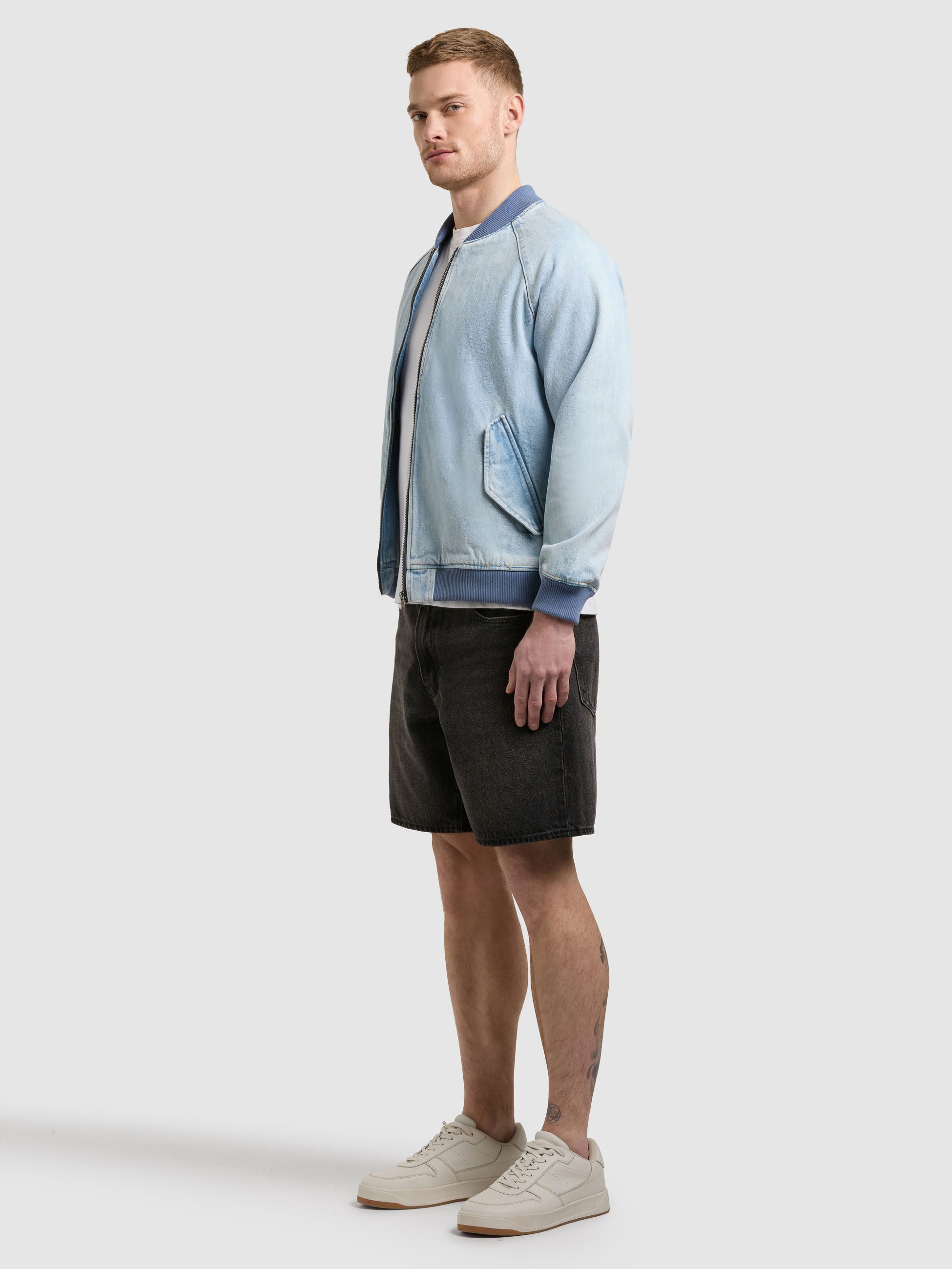 khujo-jeansjacke-cahill-light-blue-blouson-aus-baumwoll-denim image 2