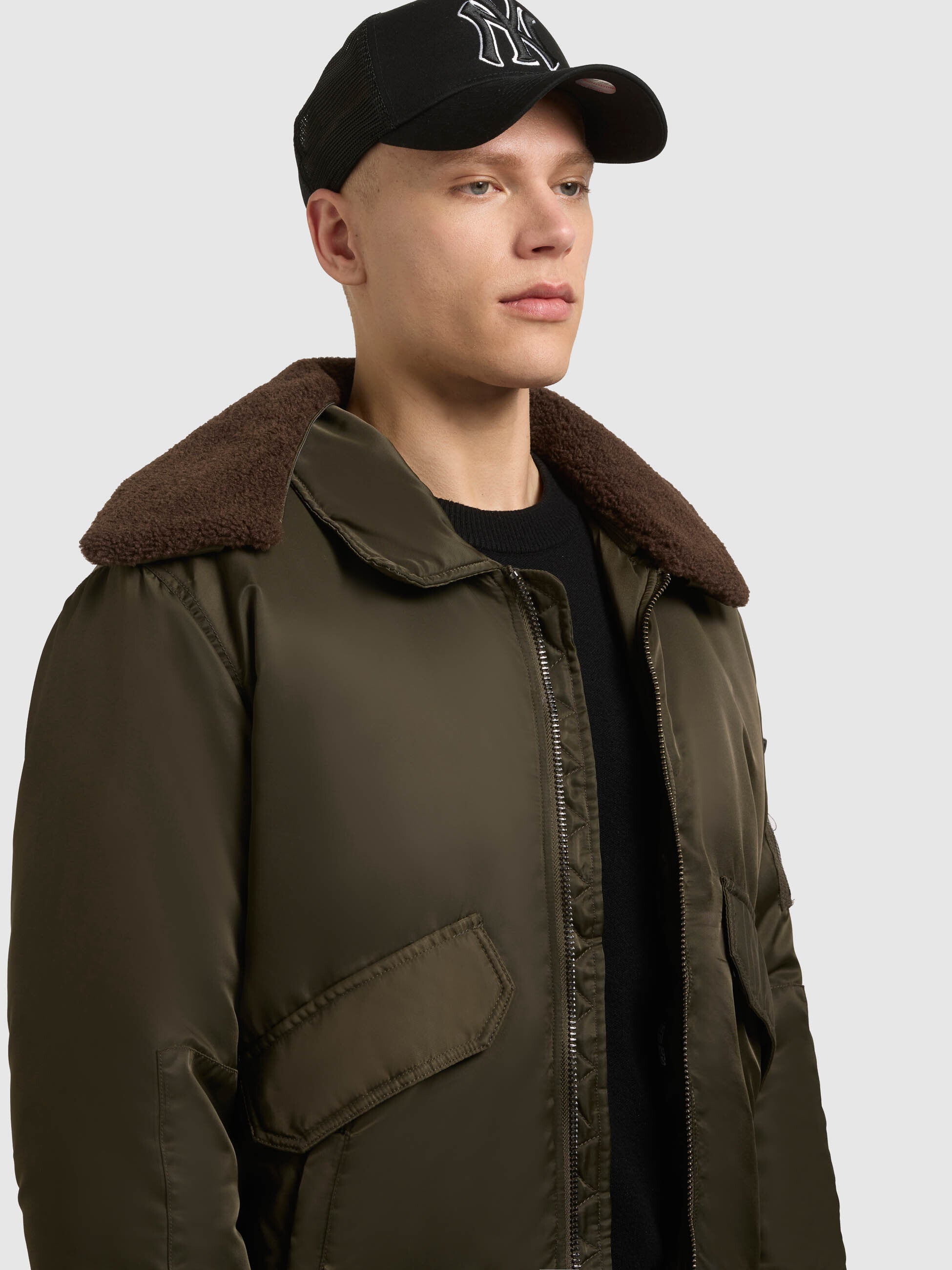 khujo-jacke-ground-damen-bomberjacke-forest-green-h-ftlang image 7