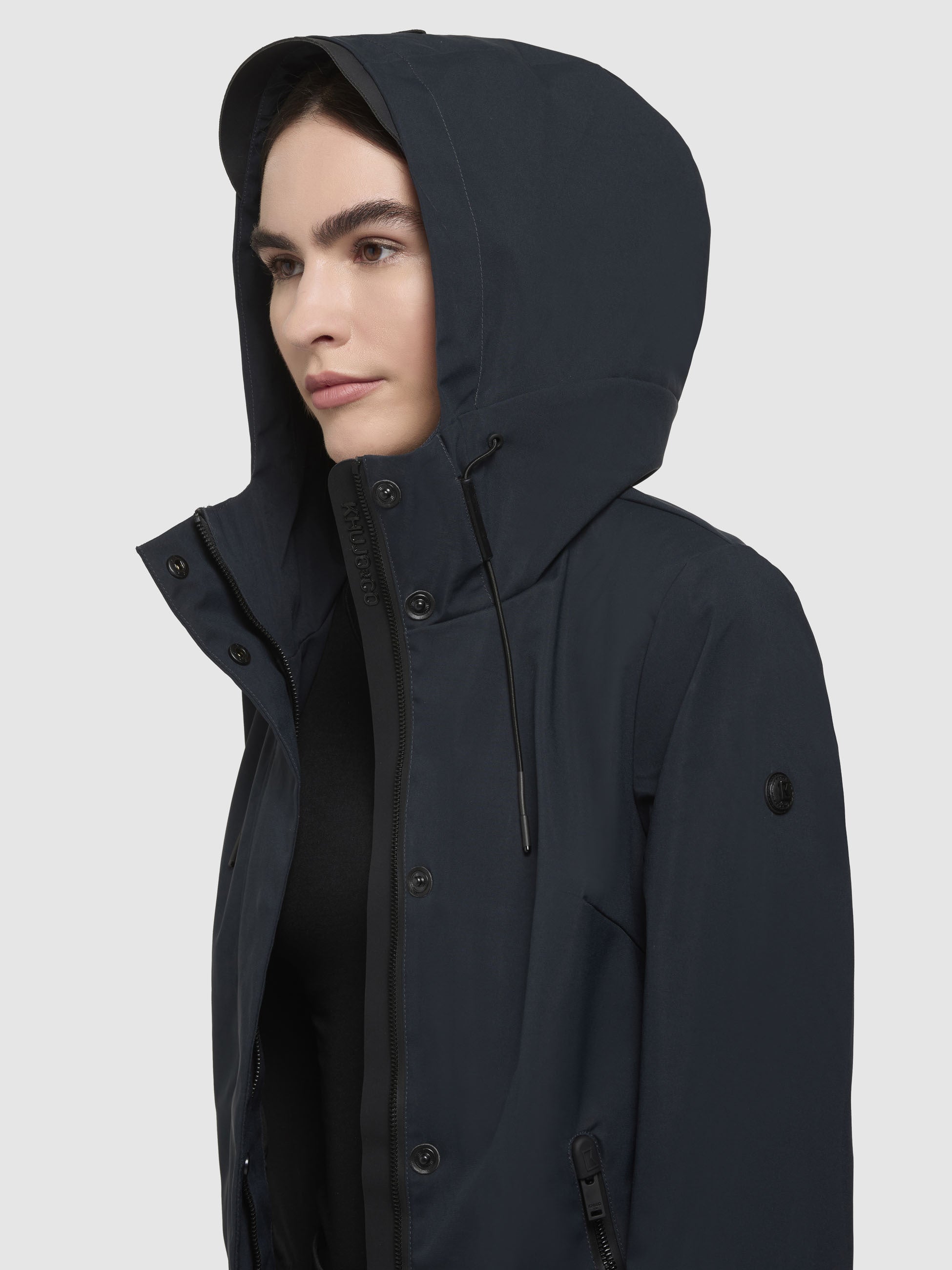 khujo-jacke-izaf3-dunkelblau-damen-regenjacke-wasserabweisend-mit-kapuze image 7