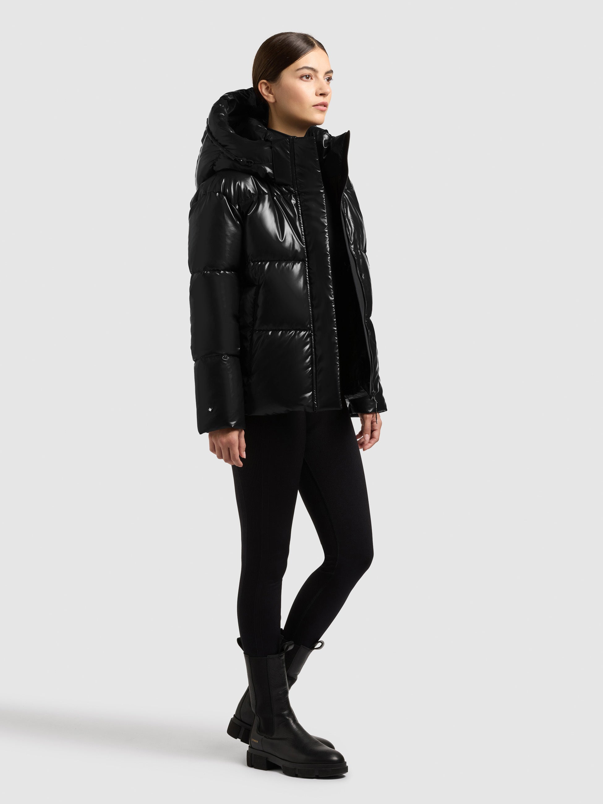 khujo-devina2-shiny-steppjacke-damen-schwarz-gl-nzend image 2
