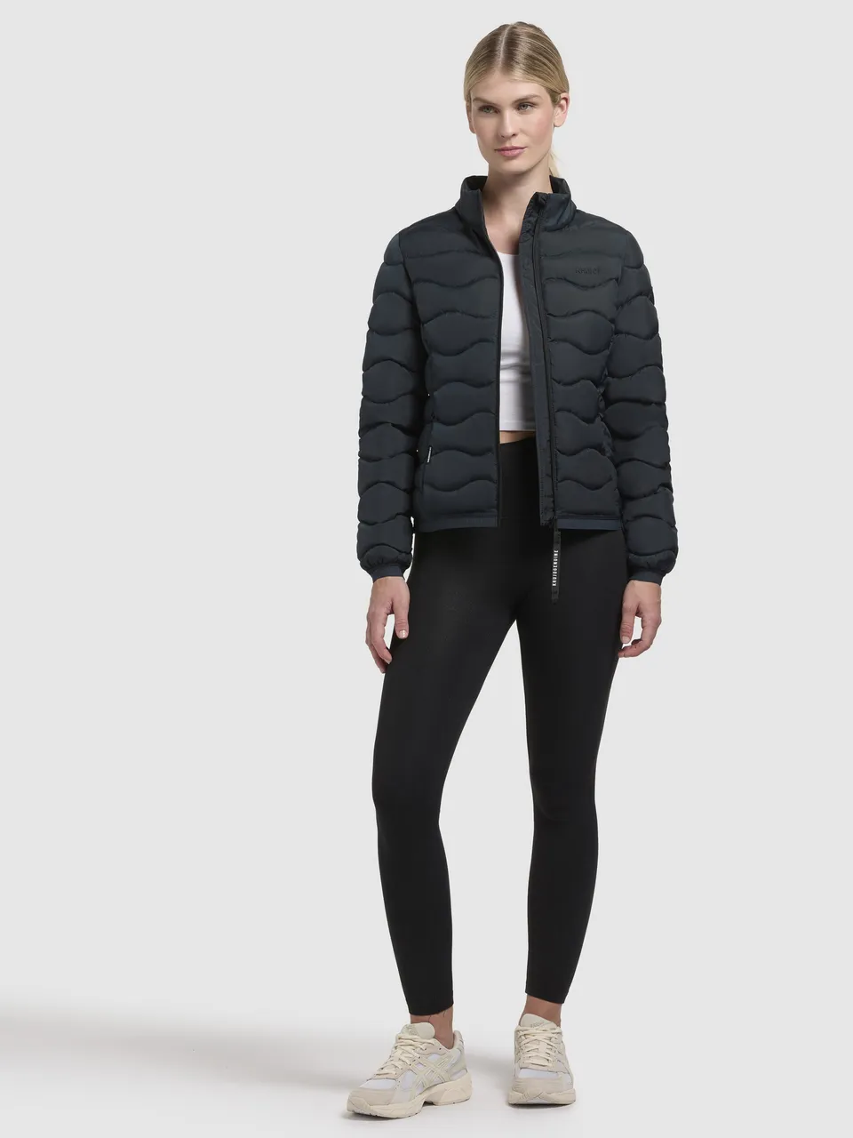 khujo-jacke-merl-damen-steppjacke-dunkelblau-h-ftlang image 1