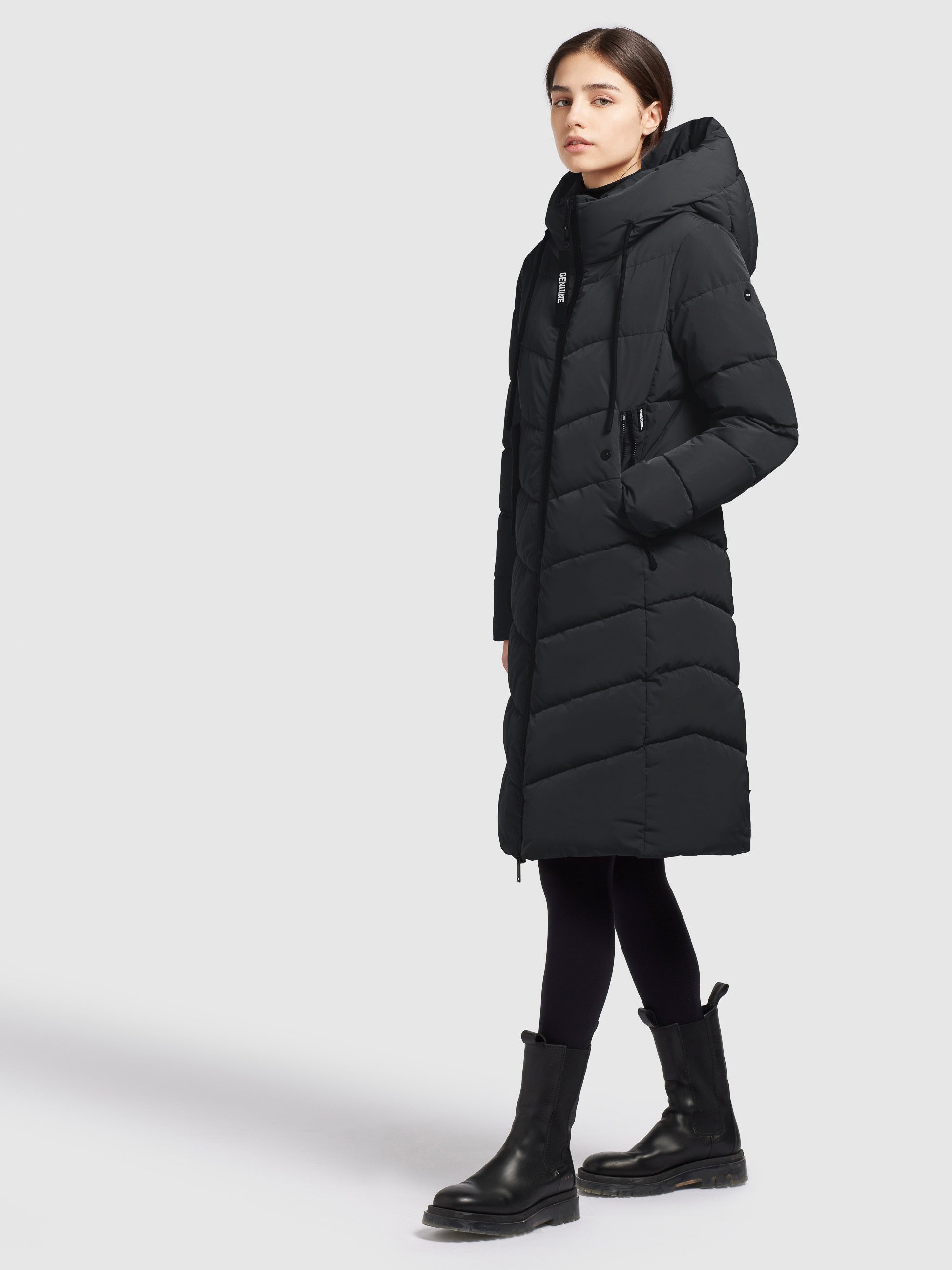 khujo-mantel-mikia-schwarz-knielanger-wattierter-steppmantel-regular-fit-mit-kap image 2