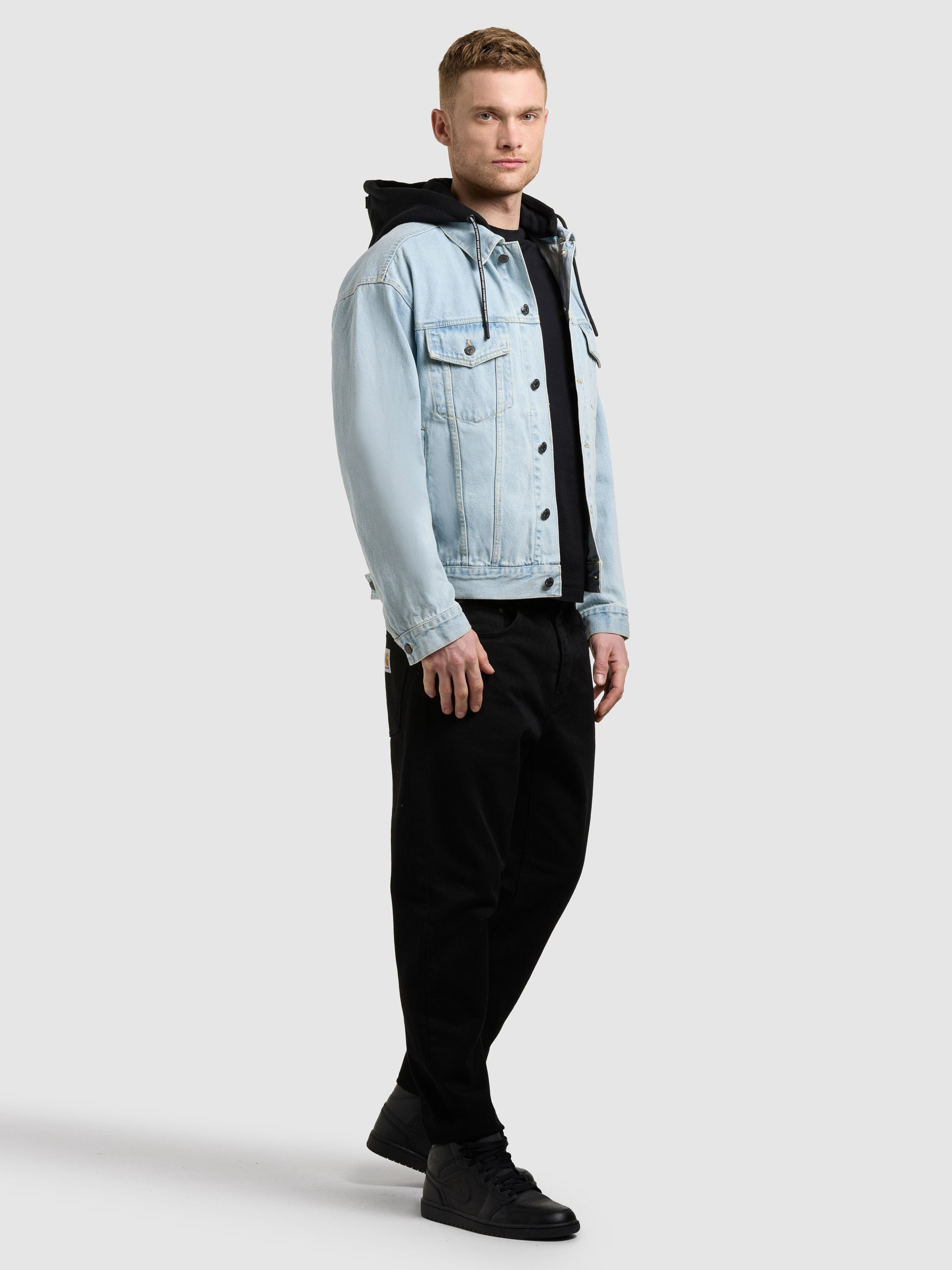 khujo-jacke-jokin-light-blue-jeansjacke-aus-baumwoll-denim-mit-kapuze image 2