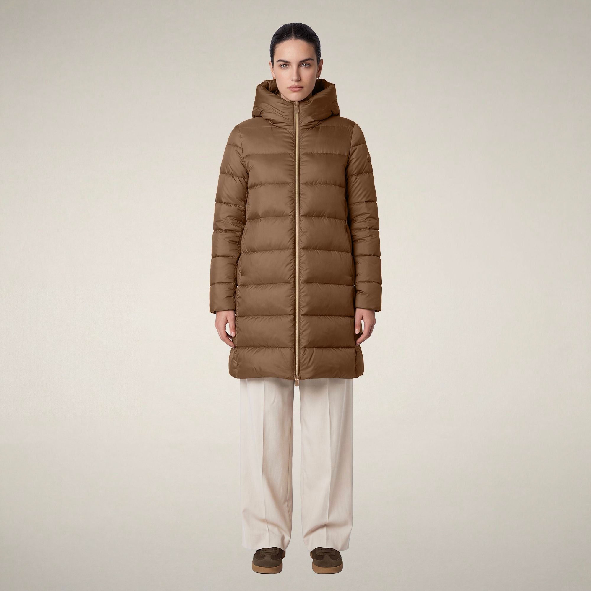save-the-duck-lysa-damen-steppmantel-lang-haselnussbraun image 1