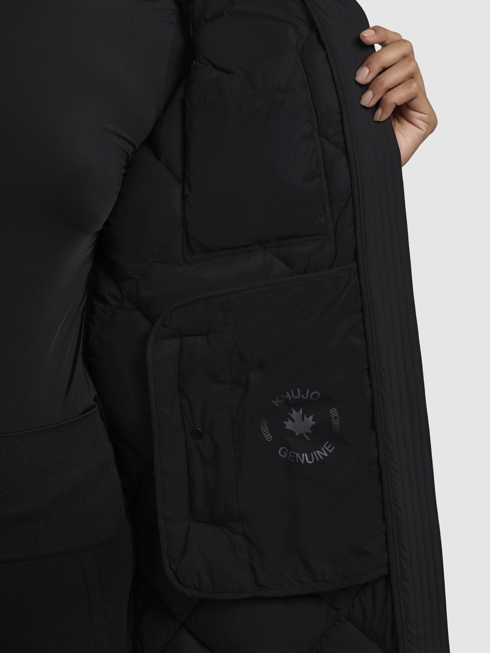 khujo-mantel-ymal-damen-steppmantel-schwarz-regular-fit image 8