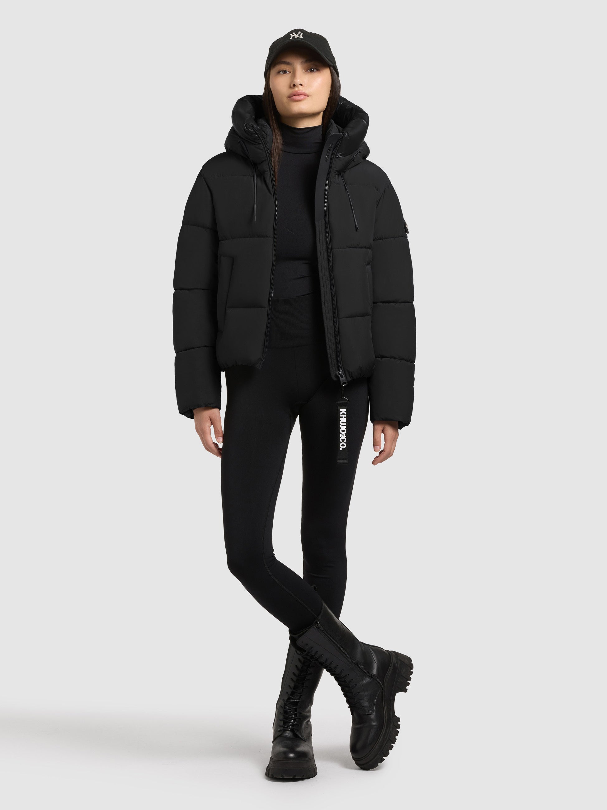 khujo-jacke-kali-black-damen-steppjacke-loose-fit image 2
