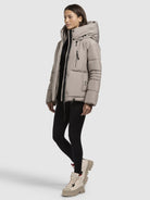 khujo-peeke-damen-winterjacke-gray-beige-mit-f-ustlingen image 2
