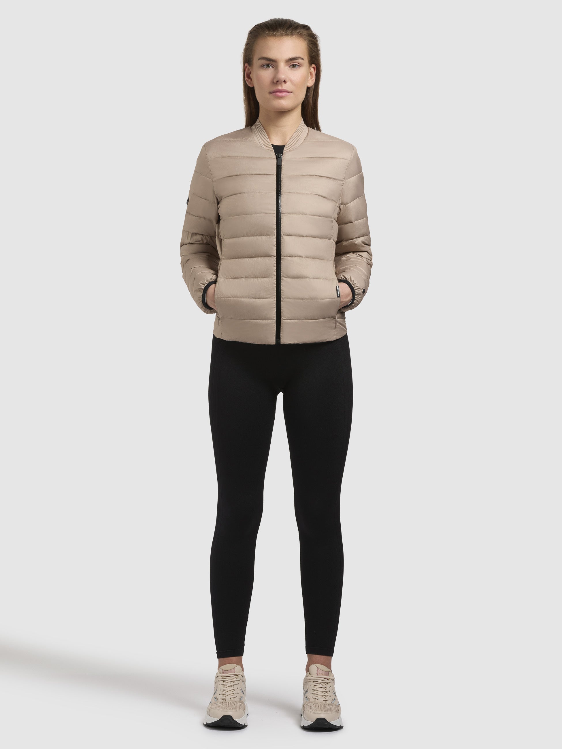 khujo-jacke-aude-h-ftlange-steppjacke-beige-mit-crinkle-optik image 2