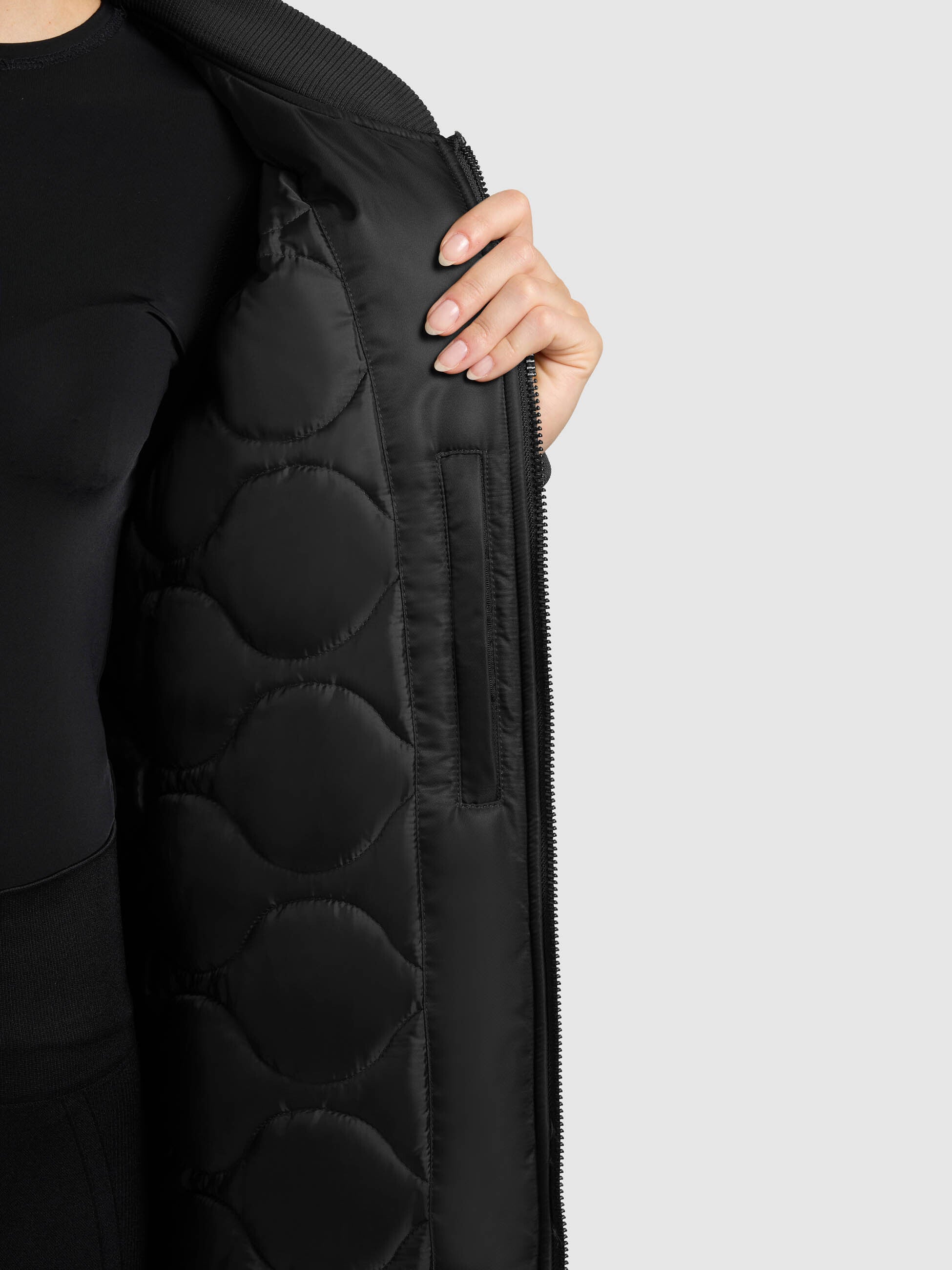 khujo-mantel-lulu-bomber-black-wintermantel-im-bomber-look-damen image 8