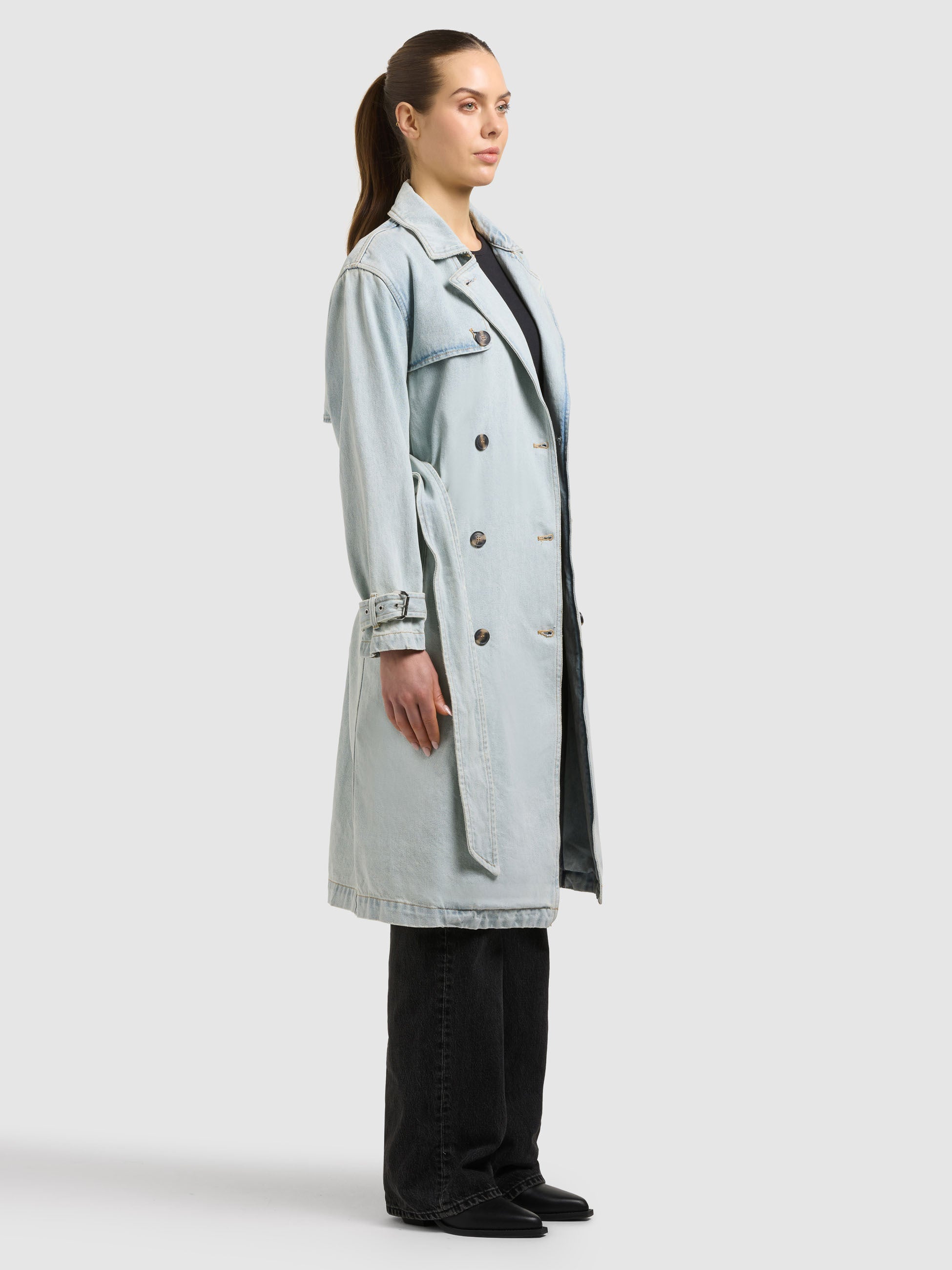 khujo-hera-damen-mantel-bleached-blue-jeans-trench-aus-denim-lang image 2