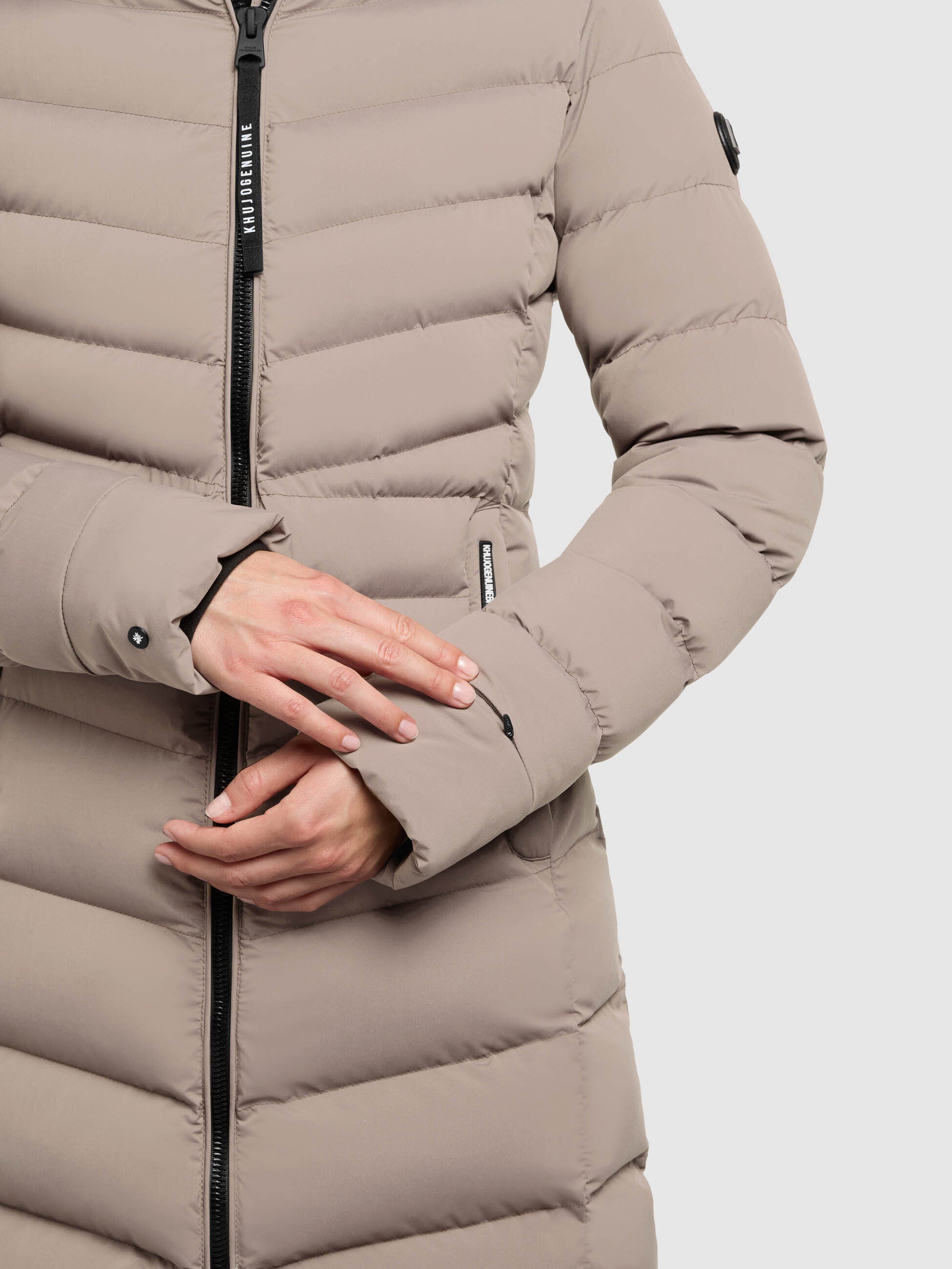 khujo-mantel-tuhani5-greige-damen-kurzmantel-slim-fit image 8