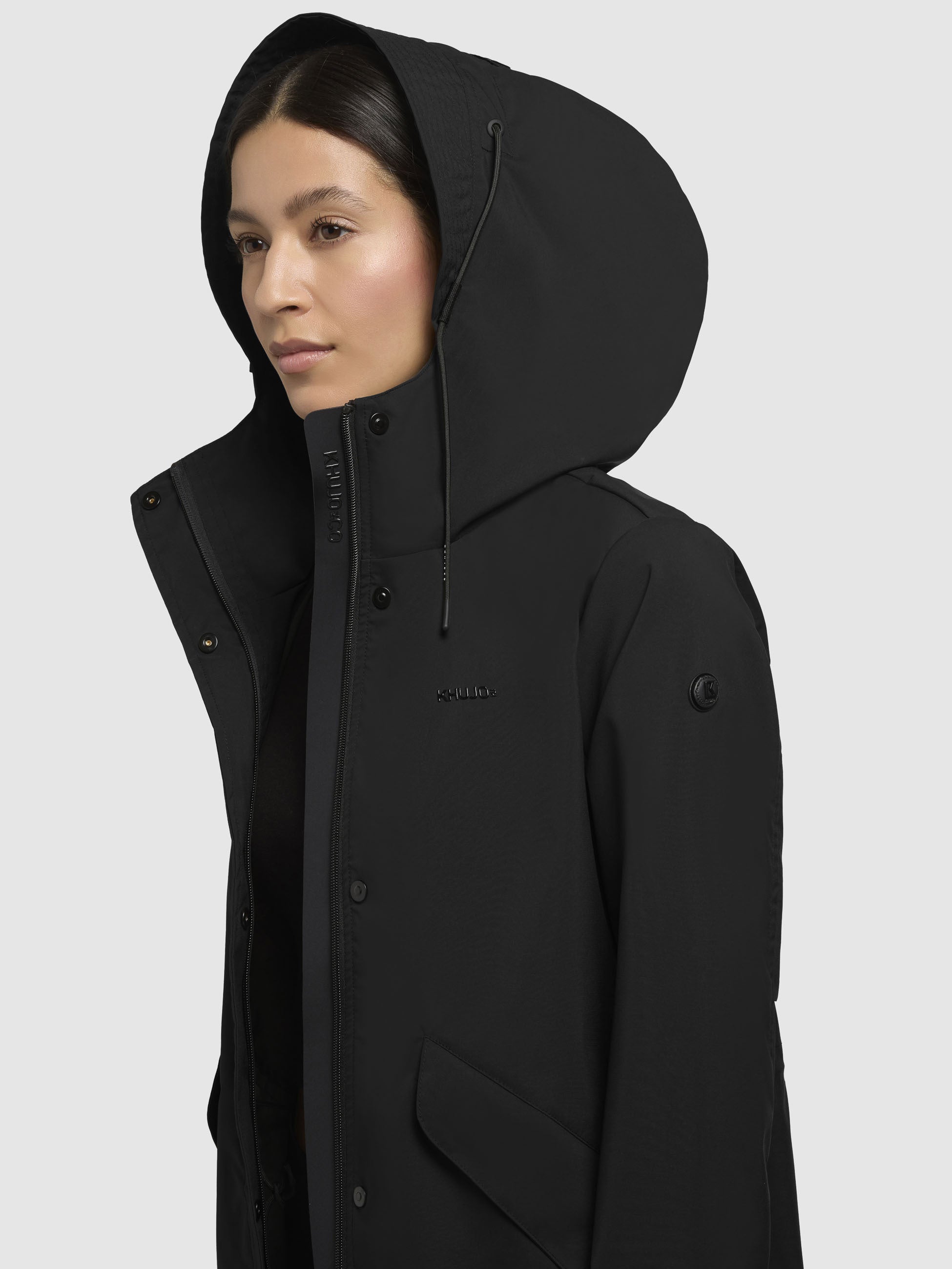 khujo-jacke-sang-schwarz-leichte-damen-regenjacke-regular-fit-wasserdicht image 7