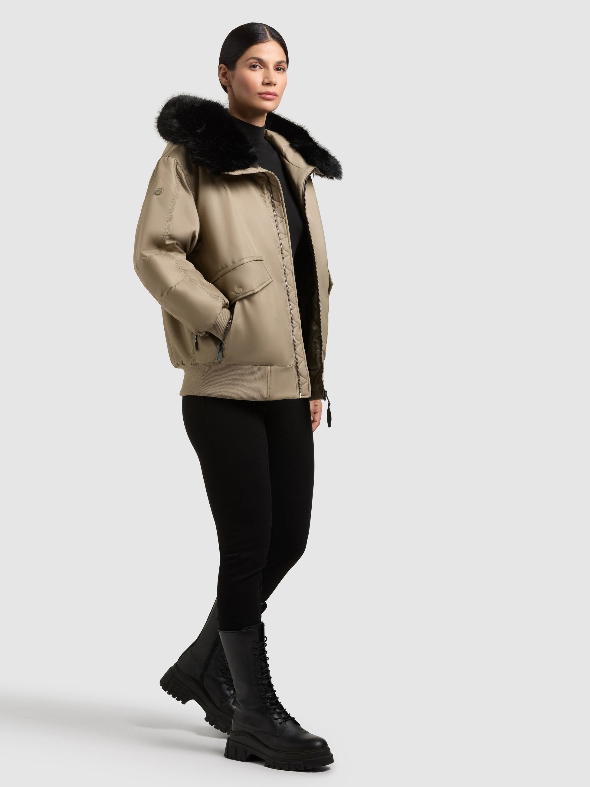khujo-jacke-cela-bomber-beige-damen-bomberjacke-mit-kapuze-loose-fit image 6