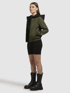 khujo-jacke-seeam-olivgr-n-h-ftlange-damen-bomberjacke-mit-herausnehmbarem-kapuz image 2