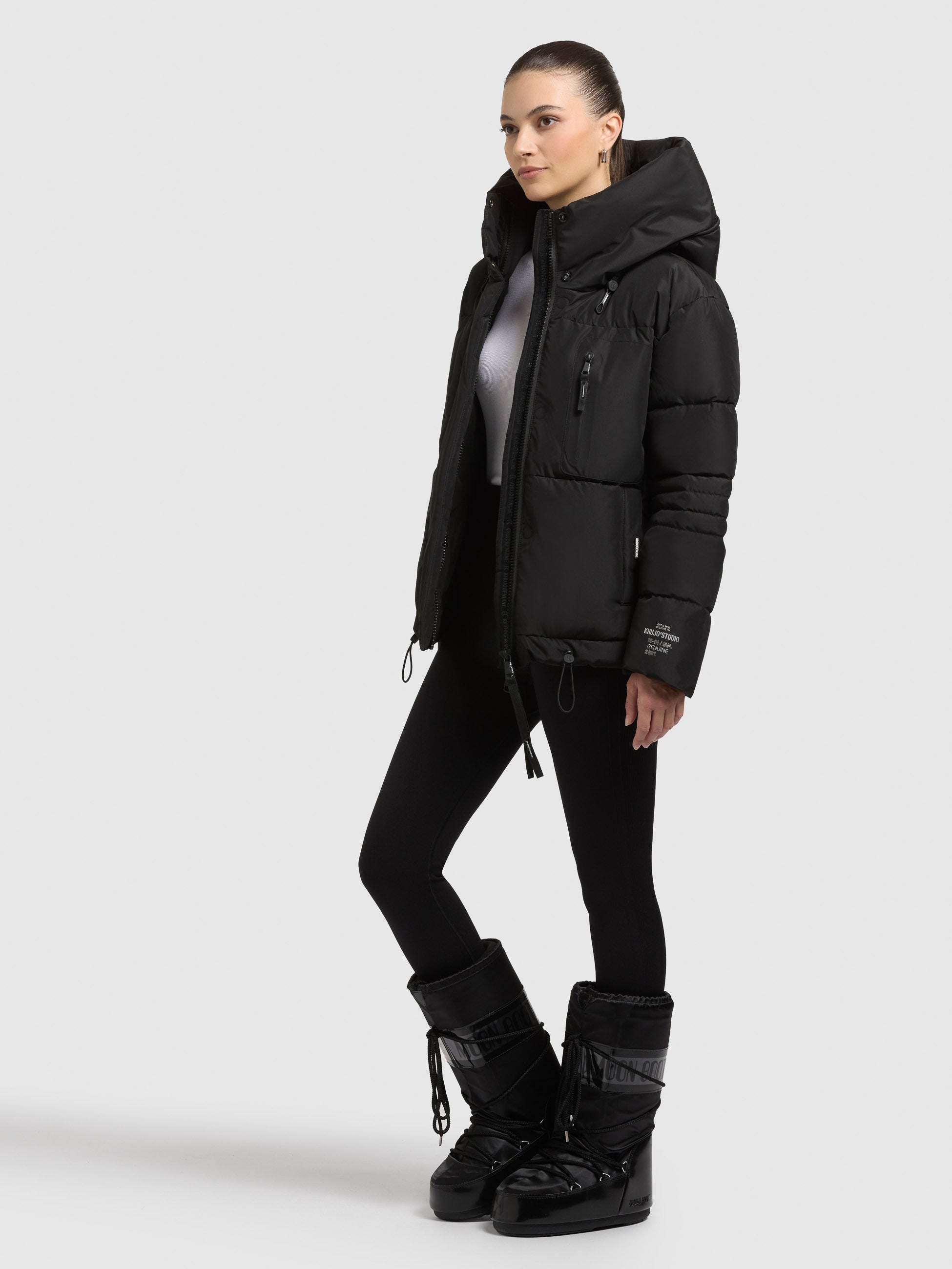 khujo-peeke2-with-gloves-damen-jacke-schwarz-steppjacke-h-ftlang-mit-f-ustlingen image 2
