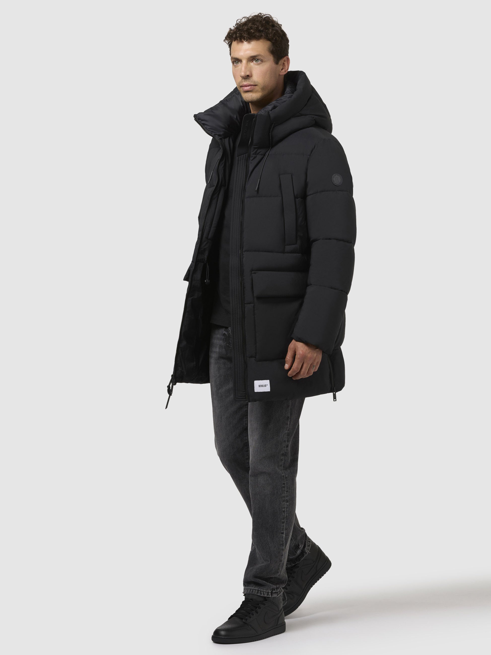 khujo-mantel-welm-matt-steppmantel-schwarz image 2
