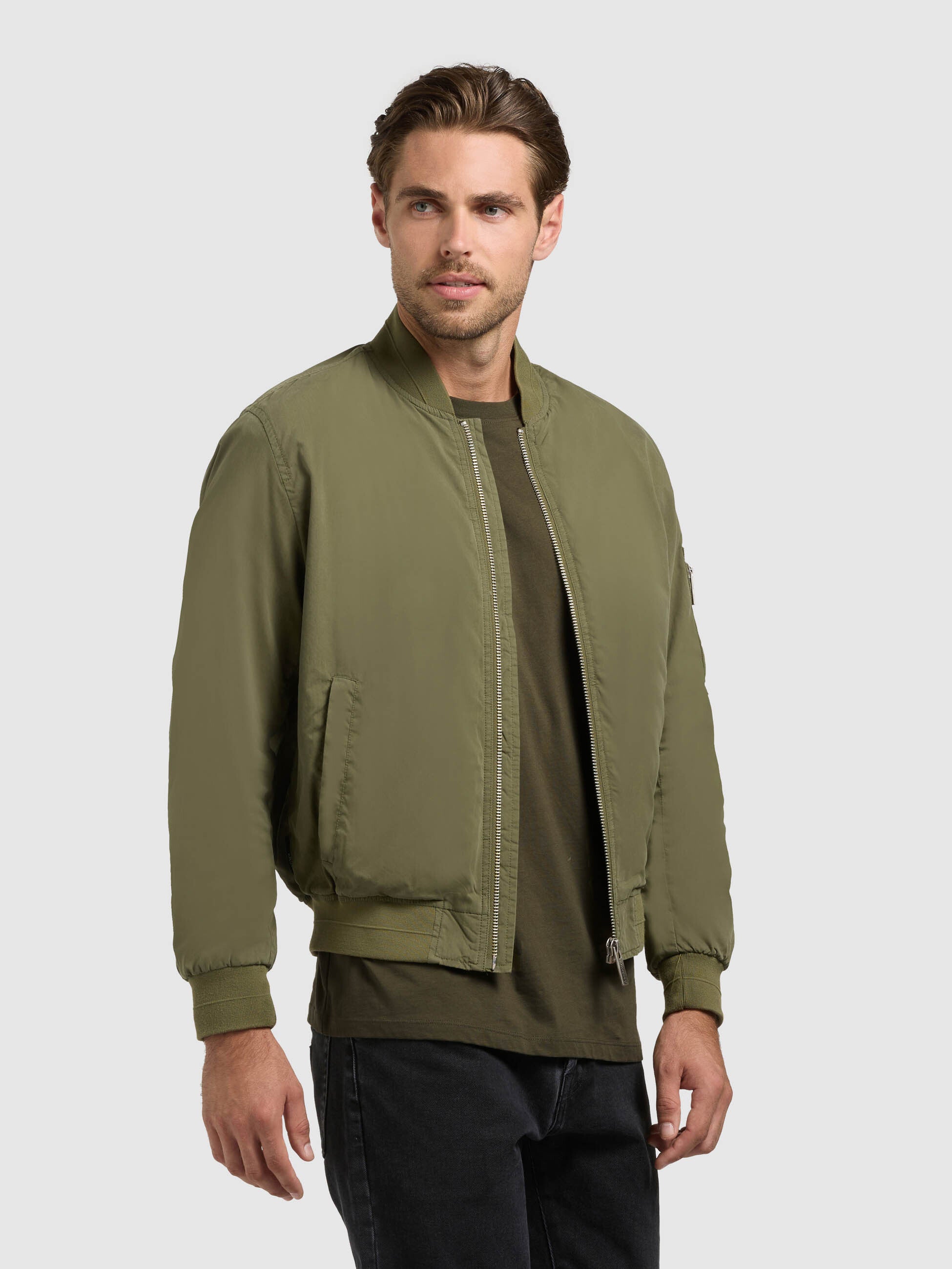 khujo-jacke-tawas-olive-bomberjacke image 1