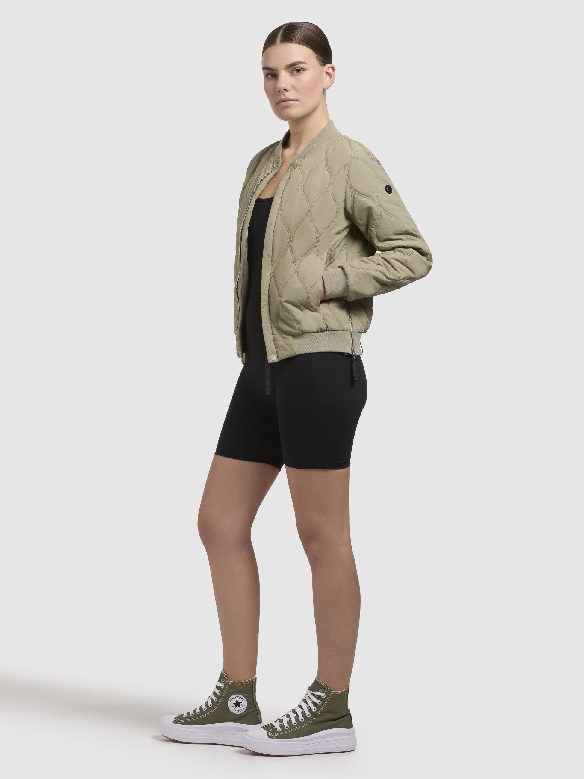 khujo-jacke-feen-damen-bomber-steppjacke-in-blassgr-n image 2