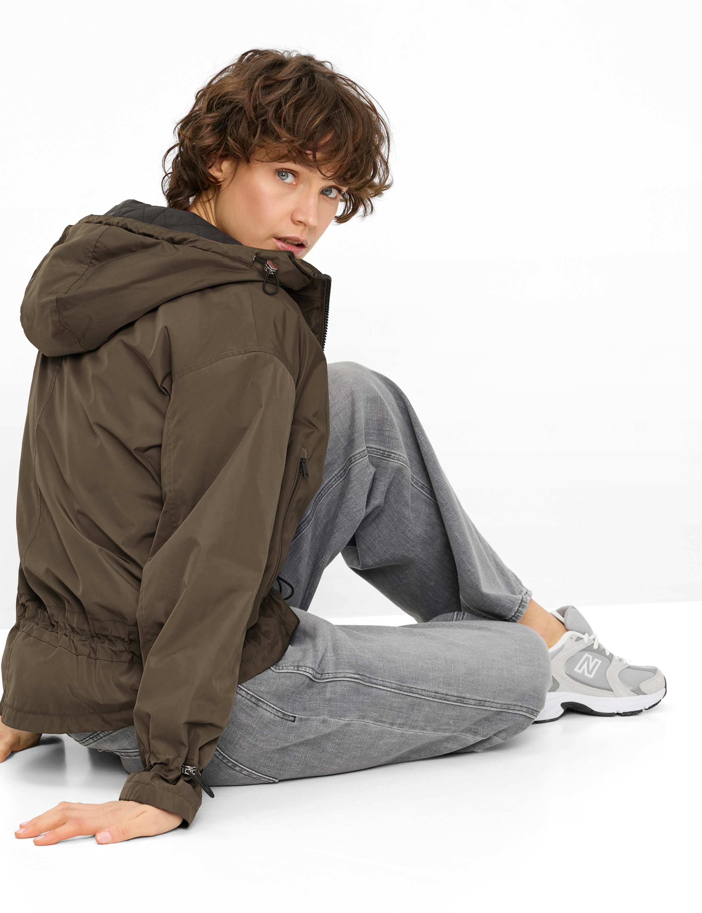 fuchs-schmitt-sheffield-leichtjacke-damen-kurz-mit-kapuze image 3
