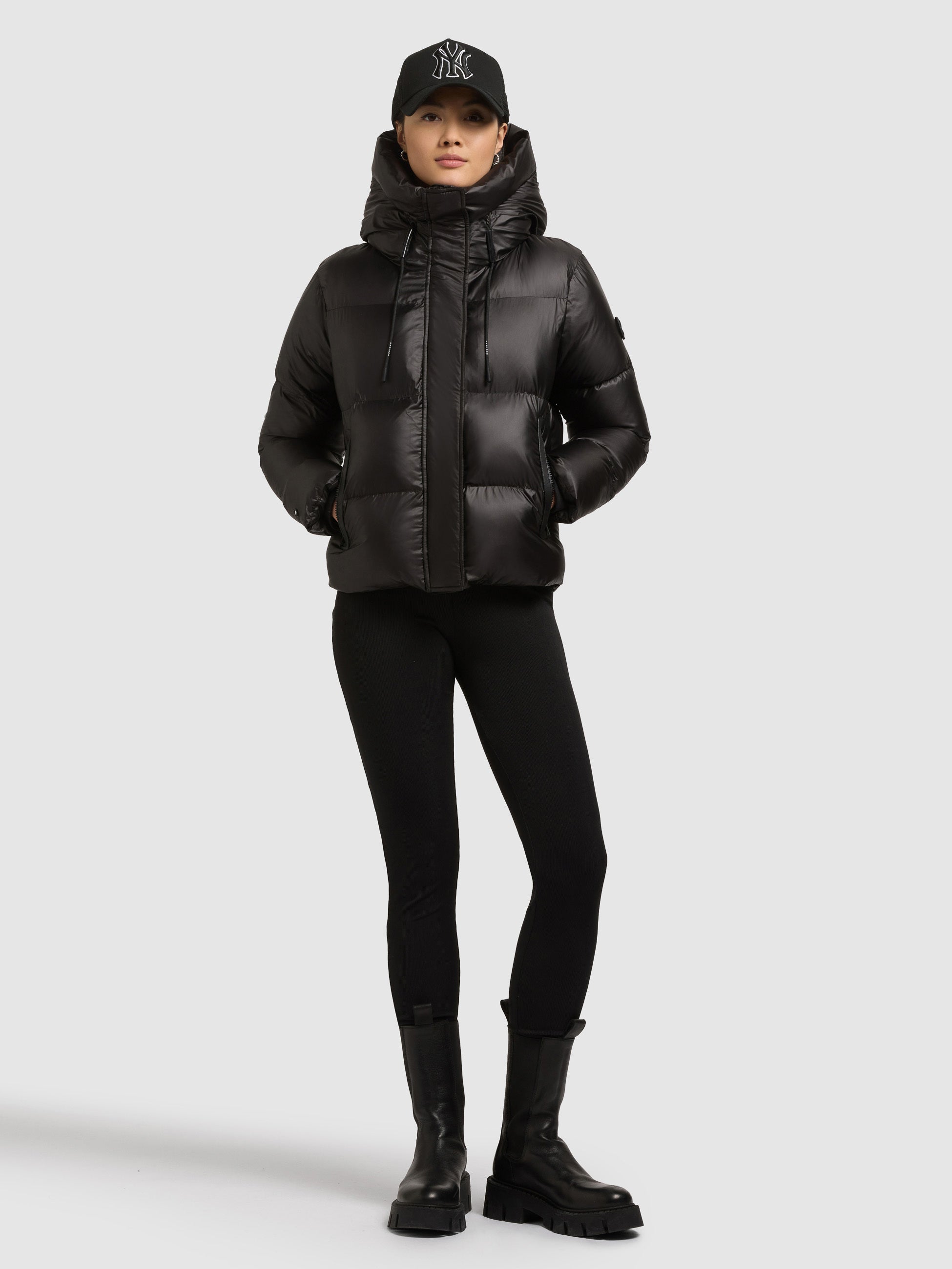 khujo-enits-shiny-damen-steppjacke-black-gl-nzend image 6
