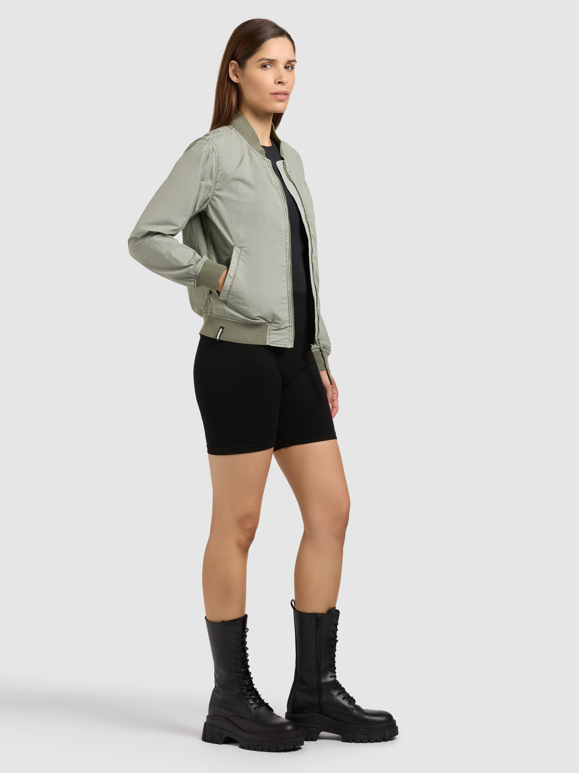 khujo-denz-damen-bomberjacke-cloud-green image 6