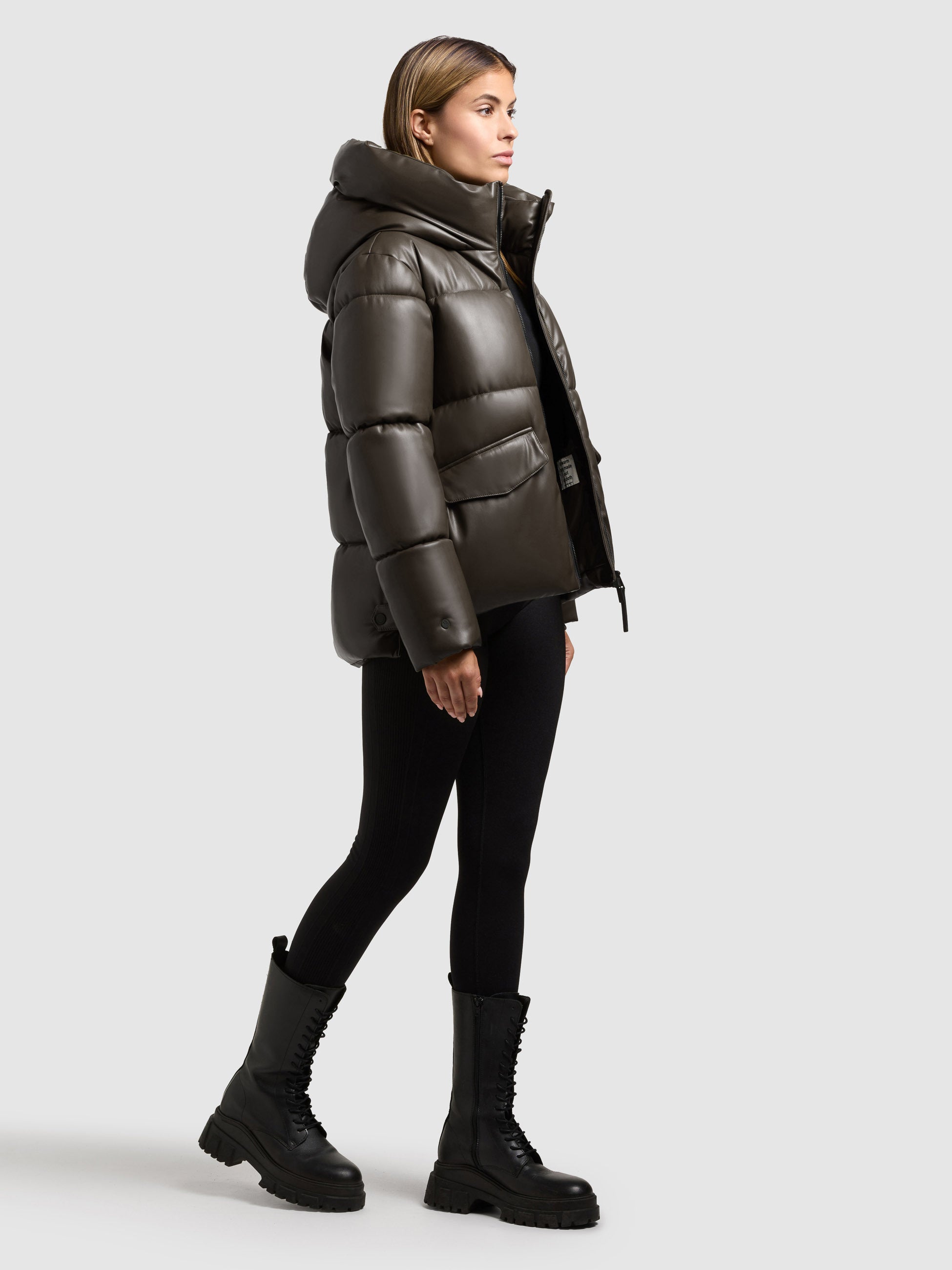 khujo-aurora-damen-kapuzenjacke-braun-lederoptik image 6